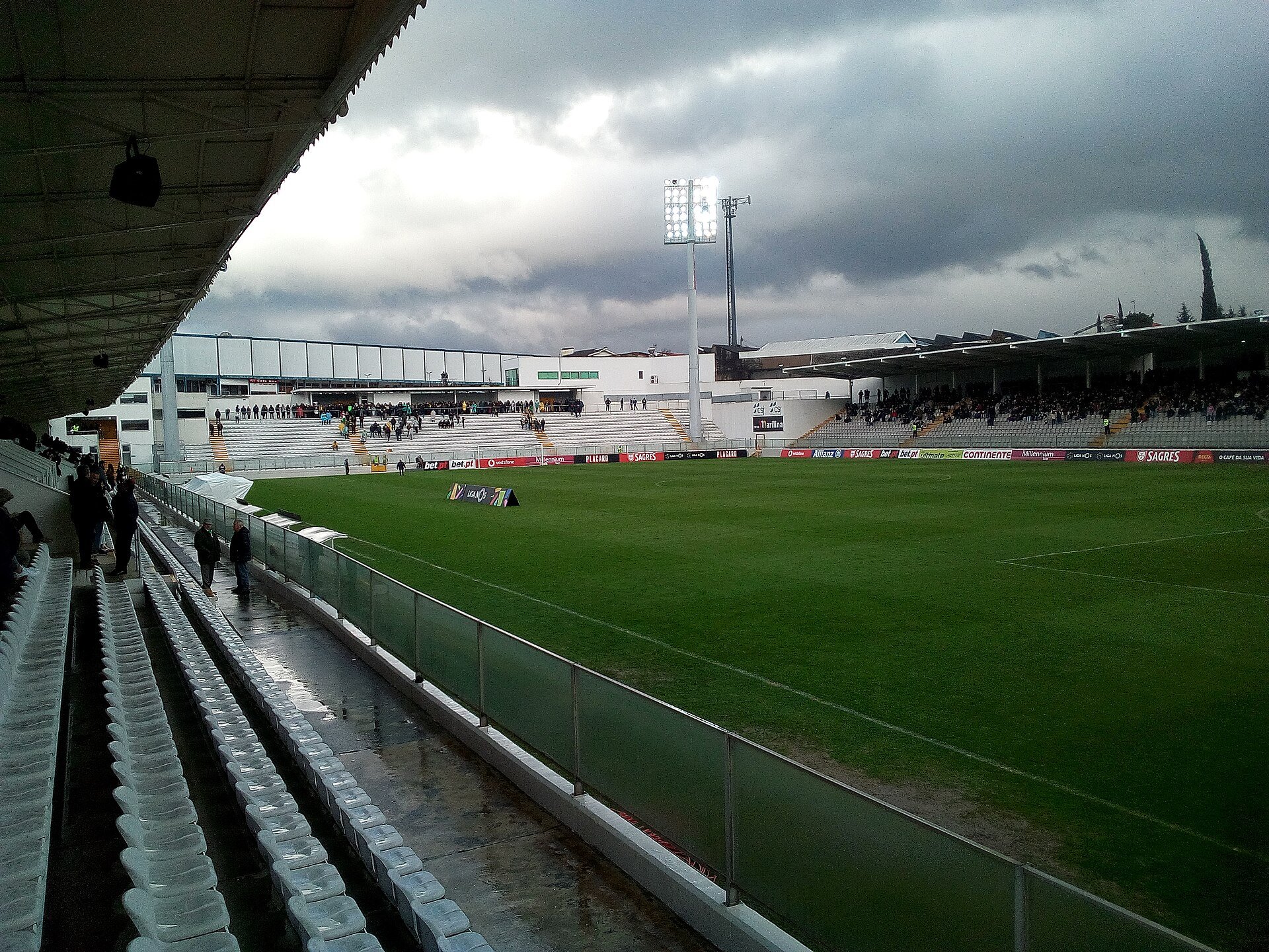 Parque de Jogos Comendador Joaquim de Almeida Freitas — Moreirense Futebol Clube