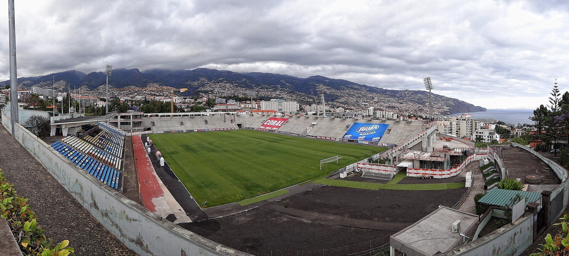 Estádio dos Barreiros — Club Sport Marítimo