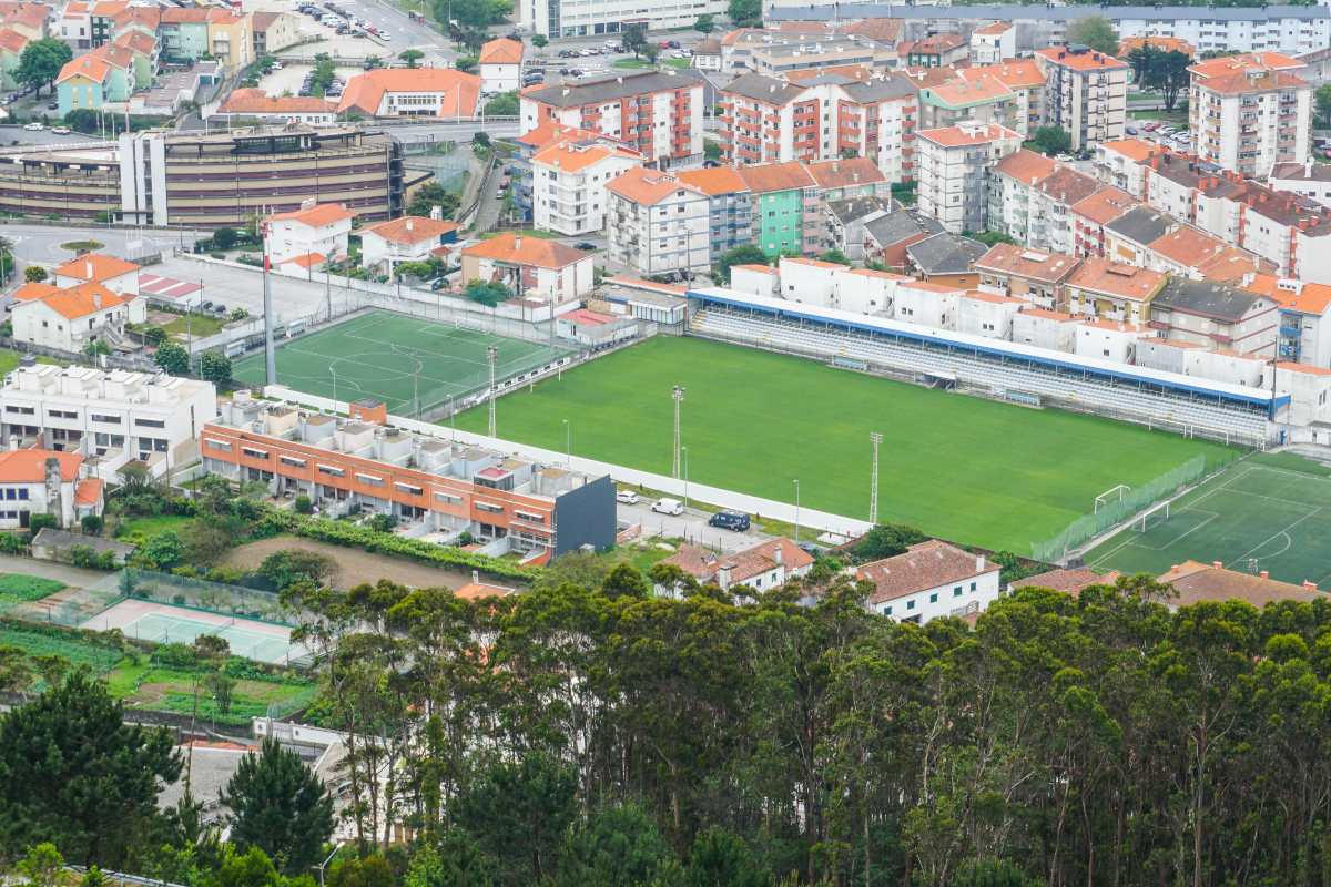 Estádio Doutor José de Matos — Sport Clube Vianense